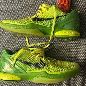 kobe 6 grinches size 12 men’s. will accept offers